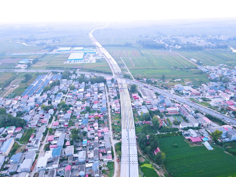 沈卢高速沈遂段6标一工区一关键线路预制箱梁安装完成.jpg